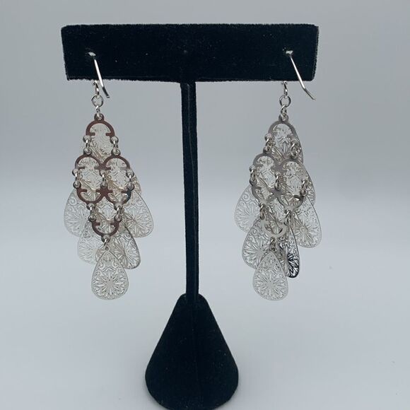 Vintage SET of 3 Pairs Artistic Metal work Earrings, in Silver tone, Unmarked - Picture 3 of 7